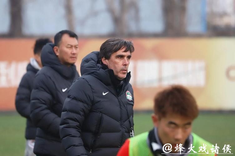 河南队冬训一天两练！引援初成，“隐藏王牌” 是谁？