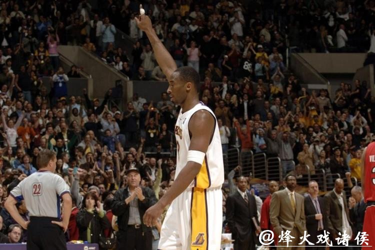 科比81分20周年！猛龙前主帅回忆神迹：把战术试了个遍也没防住他